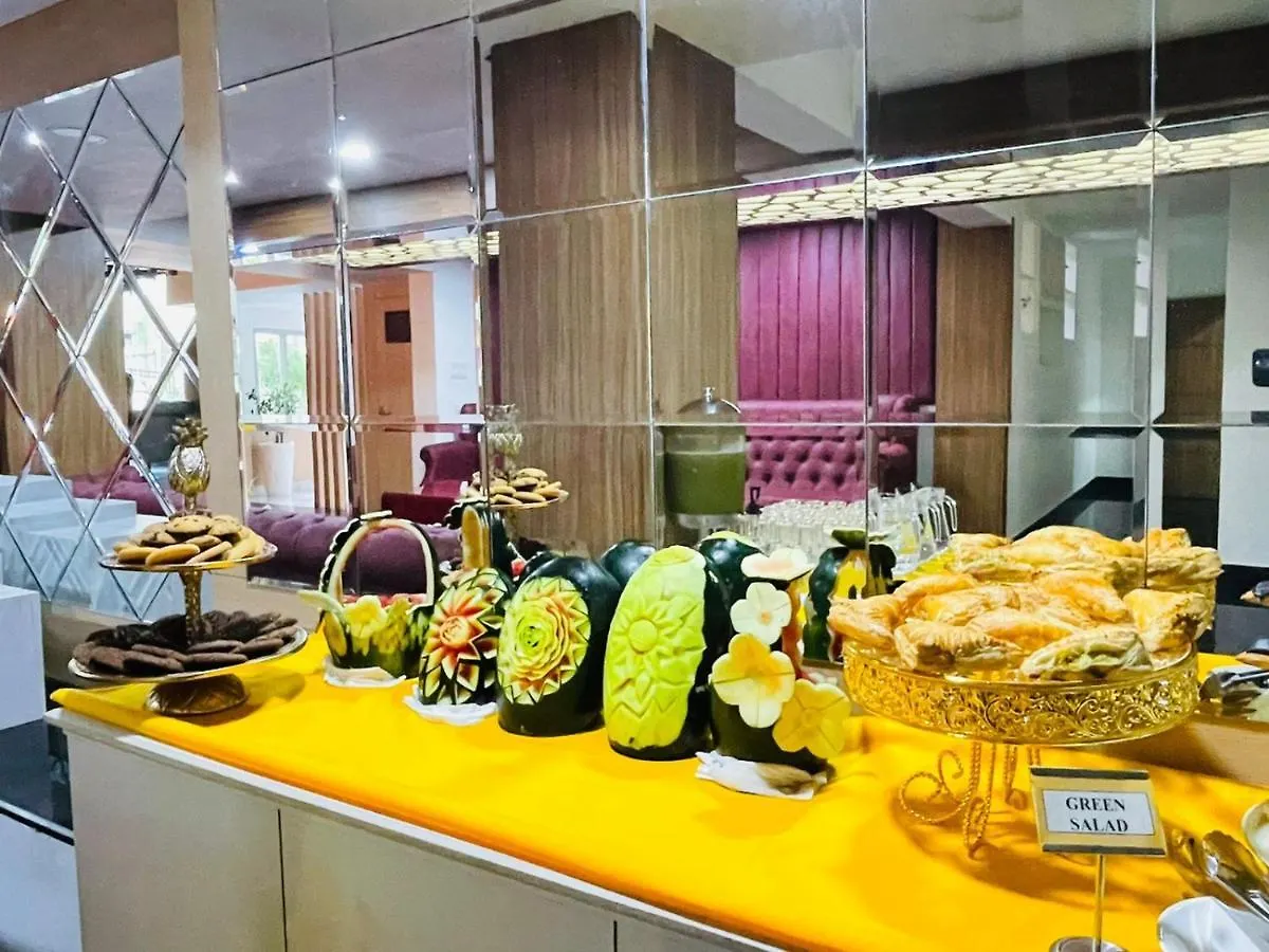 Hotel Mustang Holiday Inn Катманду