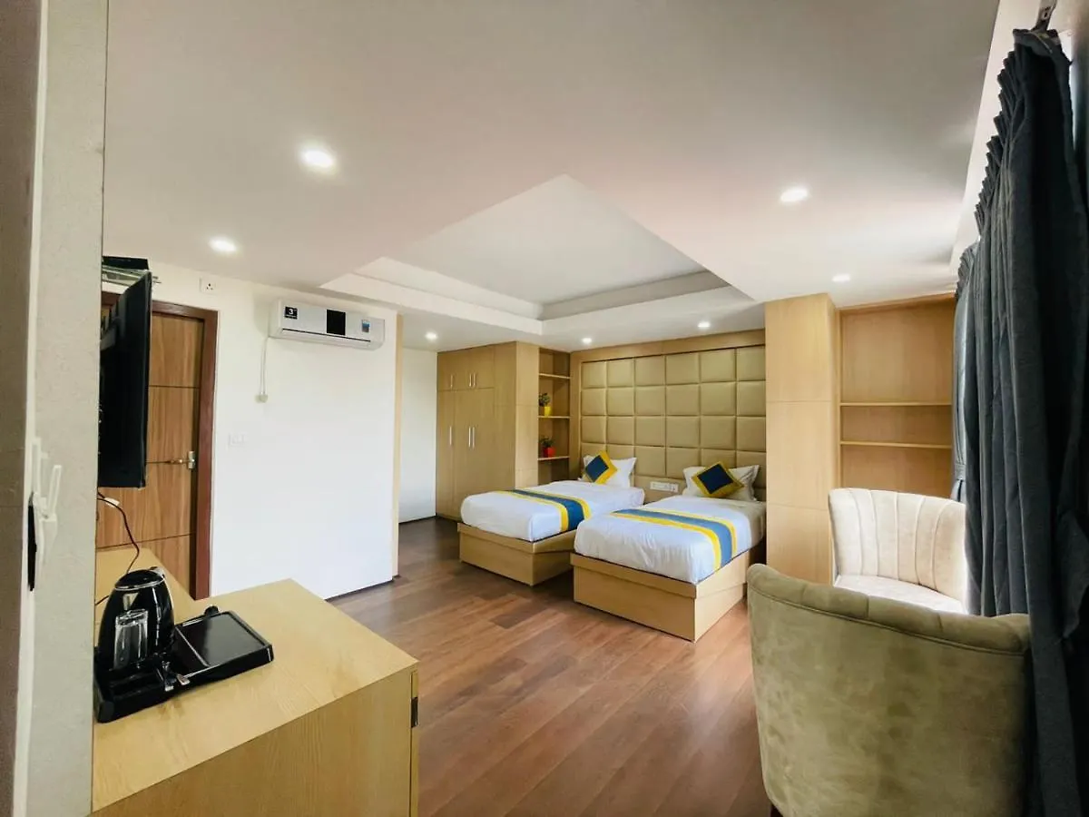 Hotel Mustang Holiday Inn Катманду