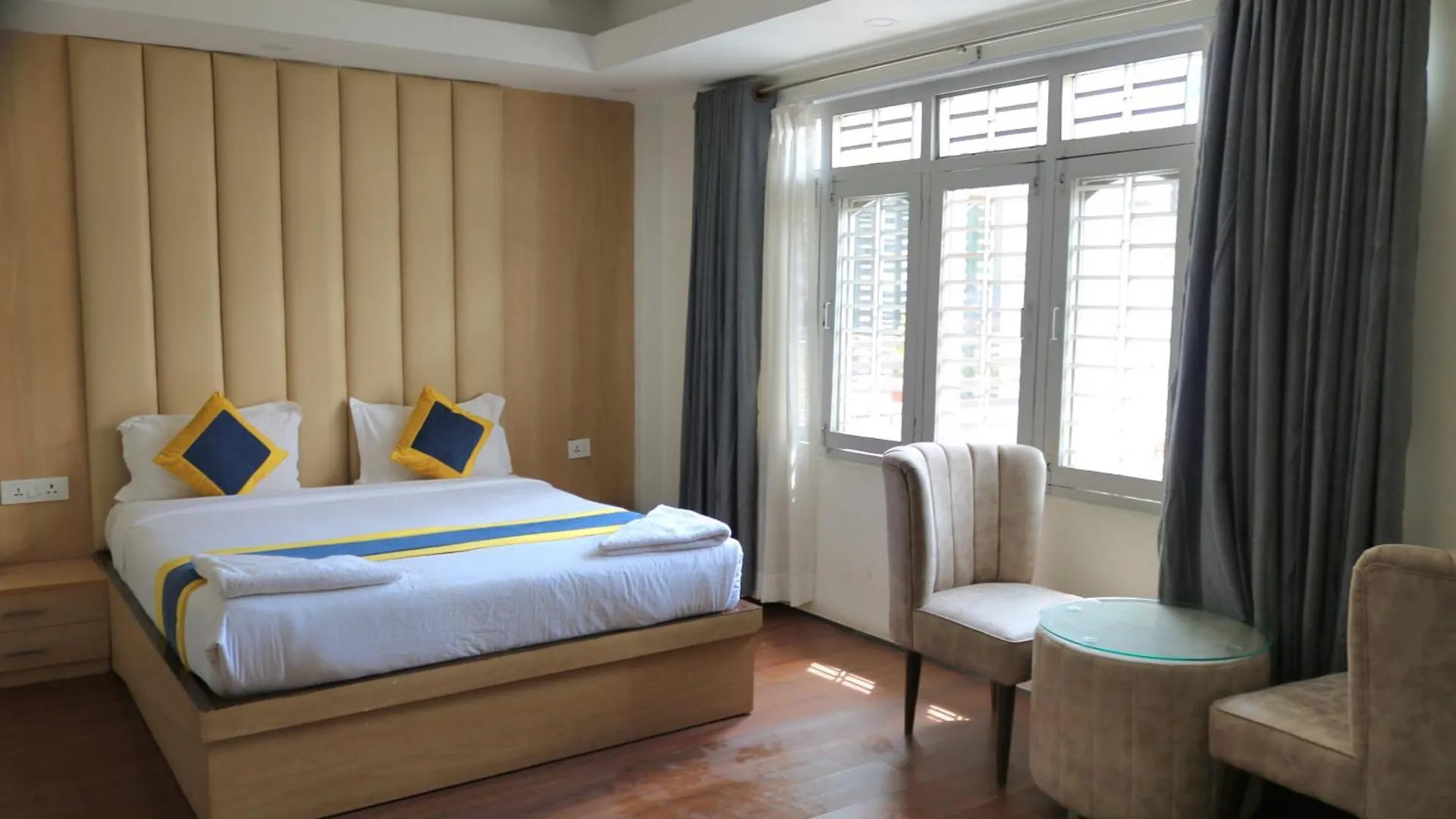 Hotel Mustang Holiday Inn Κατμαντού
