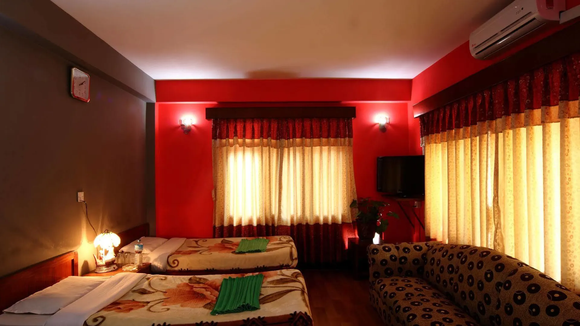 Hotel Mustang Holiday Inn Катманду